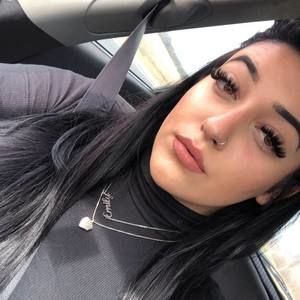 Meet your Posher, Emily elizabeth